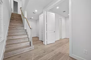 5209 Allen St, Houston, TX 77007 - Photo 8
