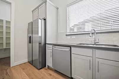 5209 Allen Street #L, Houston, TX 77007 - Photo 16