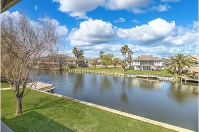 606 Warsaw St, Bayou Vista, TX 77563 - Photo 38