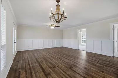 606 Warsaw St, Bayou Vista, TX 77563 - Photo 12