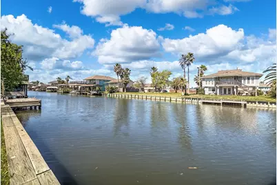 606 Warsaw St, Bayou Vista, TX 77563 - Photo 34