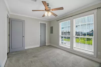 606 Warsaw St, Bayou Vista, TX 77563 - Photo 20