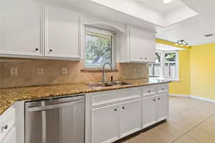 4518 N Heron Dr, Seabrook, TX 77586 - Photo 4