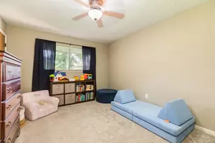 320 Linden Ln, Lake Jackson, TX 77566 - Photo 22