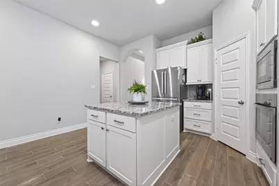 561 Cedar Harbor Court, Conroe, TX 77304 - Photo 12