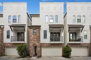 734 W 20th St, Houston, TX 77008 - Photo 1