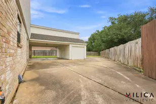 14102 Woodnook Dr, Houston, TX 77077 - Photo 26