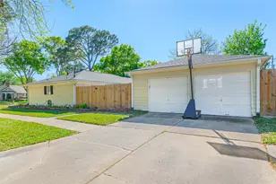 12802 Westmere Dr, Houston, TX 77077 - Photo 2