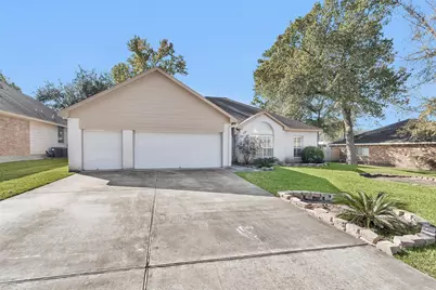 147 April Waters Drive W, Conroe, TX 77356 - Photo 20