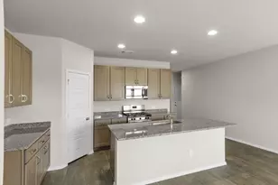 20715 Seville Courtyard Ln, Tomball, TX 77377 - Photo 6