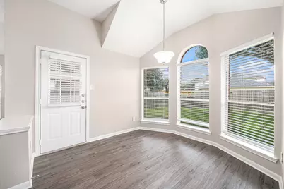 7538 Orchard Hills Lane, Sugar Land, TX 77479 - Photo 10