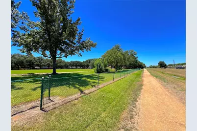 7507 Alcomita Drive, Houston, TX 77083 - Photo 22