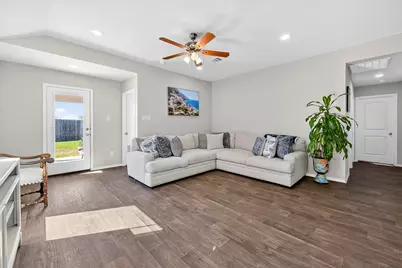 5623 Providence Green Court, Katy, TX 77449 - Photo 18