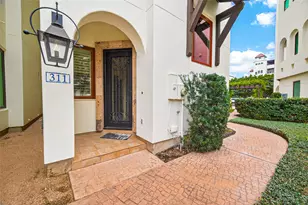 311 Calle Sevilla Pl, Houston, TX 77007 - Photo 2
