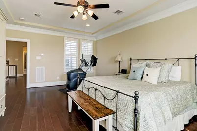 31 E Breezy Way, The Woodlands, TX 77380 - Photo 20