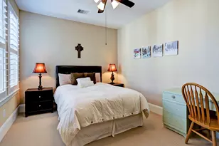 31 E Breezy Way, The Woodlands, TX 77380 - Photo 24