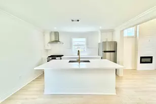 1312 35th St, Galveston, TX 77550 - Photo 10