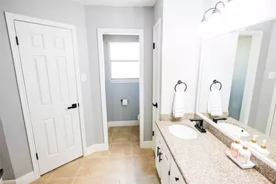 31 N Drifting Leaf Court, The Woodlands, TX 77380 - Photo 36