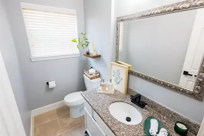 31 N Drifting Leaf Court, The Woodlands, TX 77380 - Photo 18