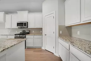 2247 River Oaks Dr, West Columbia, TX 77486 - Photo 10