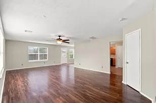 7203 Lazy Summer Ct, Magnolia, TX 77354 - Photo 4