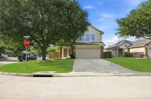7203 Lazy Summer Ct, Magnolia, TX 77354 - Photo 2