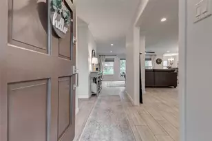 1615 Imperial Crown Dr, Houston, TX 77043 - Photo 2
