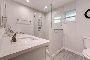 1615 Imperial Crown Dr, Houston, TX 77043 - Photo 16