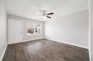 3800 Sherwood Ln, Houston, TX 77092 - Photo 4