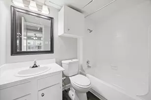 3800 Sherwood Ln, Houston, TX 77092 - Photo 10