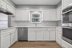 902 Kingsbridge Rd, Houston, TX 77073 - Photo 18