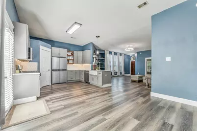 994 Jefferson Street, Alvin, TX 77511 - Photo 12