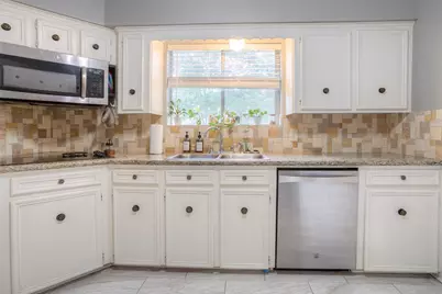 404 River Oaks Drive, Huntsville, TX 77340 - Photo 12