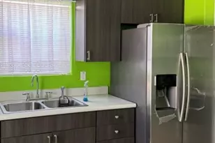 7813 Canal St, Houston, TX 77012 - Photo 8