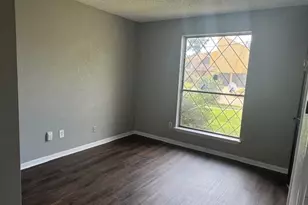 10106 Prairie Mist St, Houston, TX 77088 - Photo 14