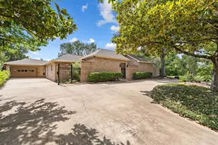 11519 Lakeside Pl Dr, Houston, TX 77077 - Photo 2