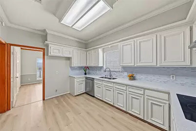 1411 Guadalupe, Stafford, TX 77477 - Photo 8