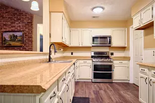 3618 Filmore Ln, Deer Park, TX 77536 - Photo 6
