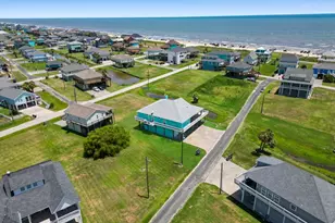 922 Palm Ridge Dr, Crystal Beach, TX 77650 - Photo 26
