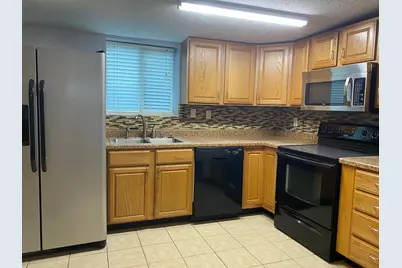 7648 Broadview Drive, Houston, TX 77061 - Photo 10