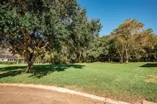 4 Stoneybrook Ln, Bay City, TX 77414 - Photo 1