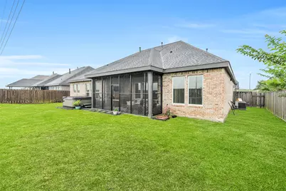 10015 Goliad Drive, Mont Belvieu, TX 77523 - Photo 38