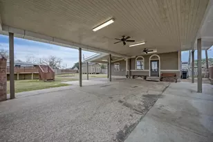19096 County Rd 669F, Alvin, TX 77511 - Photo 2