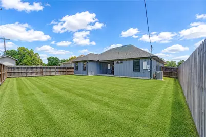 7610 Avenue G, Beasley, TX 77417 - Photo 38