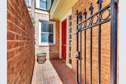 2012 McDuffie Street, Houston, TX 77019 - Photo 2