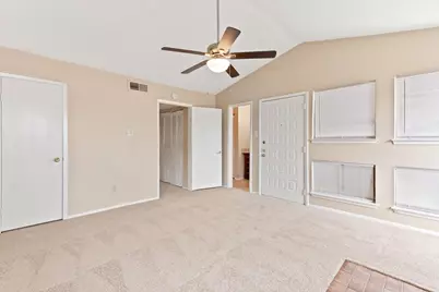 11207 Pembridge Drive #1660, Houston, TX 77071 - Photo 4