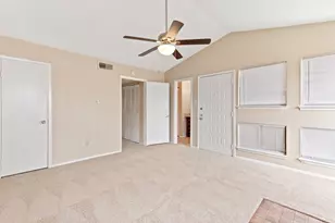11207 Pembridge Dr, Houston, TX 77071 - Photo 4