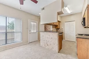11207 Pembridge Dr, Houston, TX 77071 - Photo 8