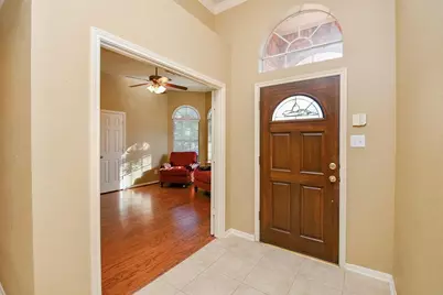 4606 Russett Lane, Sugar Land, TX 77479 - Photo 4