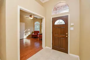 4606 Russett Ln, Sugar Land, TX 77479 - Photo 4